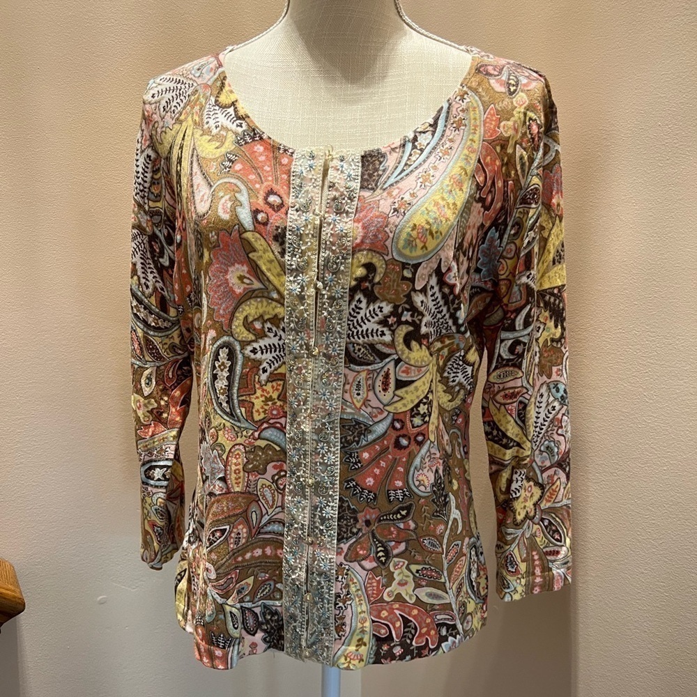 Vintage Talbots cardigan. Multicolor. Size M. Excellent condition. On buttons‍‍‍